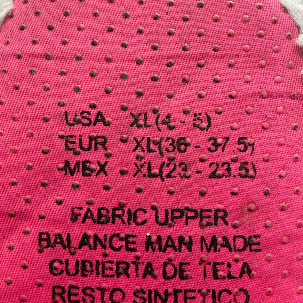Kitten Slippers - Picture 3 of 3